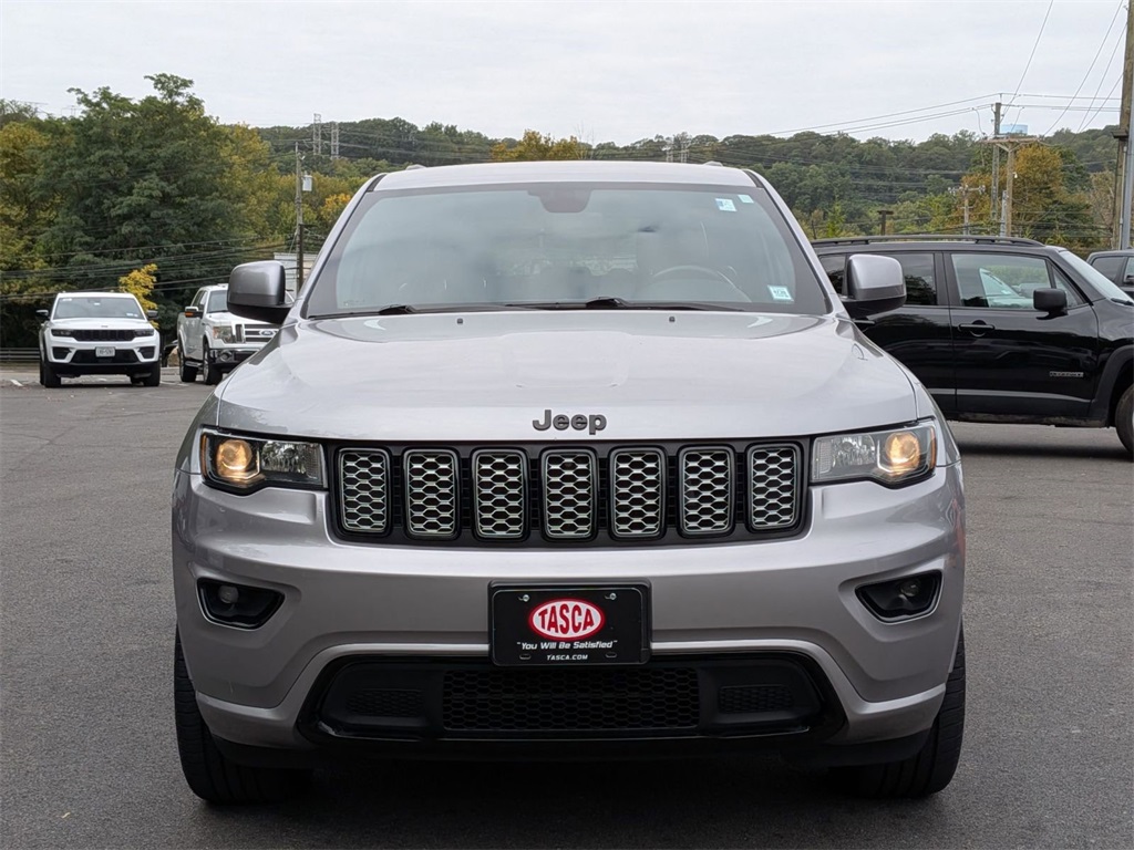 2017 Jeep Grand Cherokee Altitude photo 6