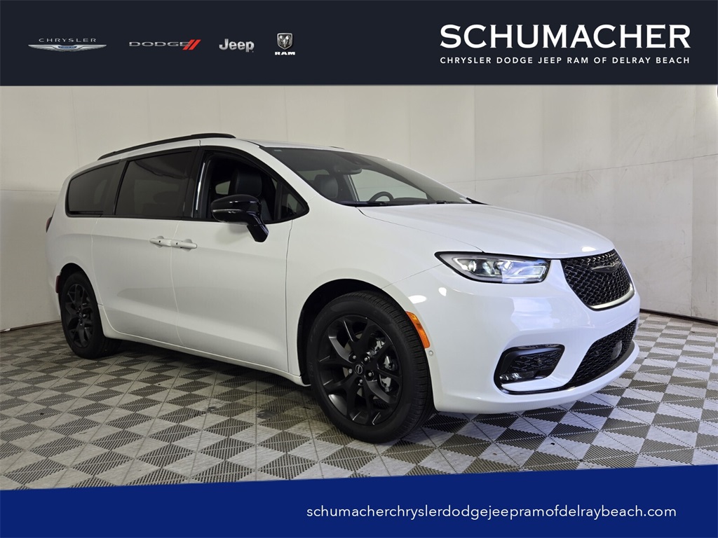 new 2026 Chrysler Pacifica car, priced at $45,405