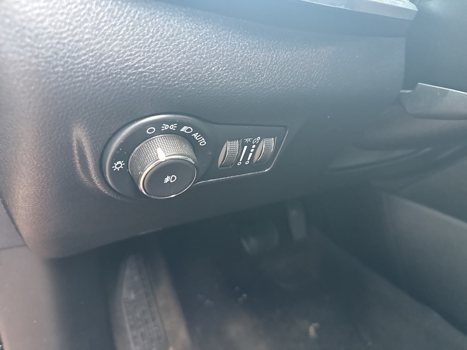 2022 Velvet Red Pearlcoat Jeep Compass Limited 4X4 SUV