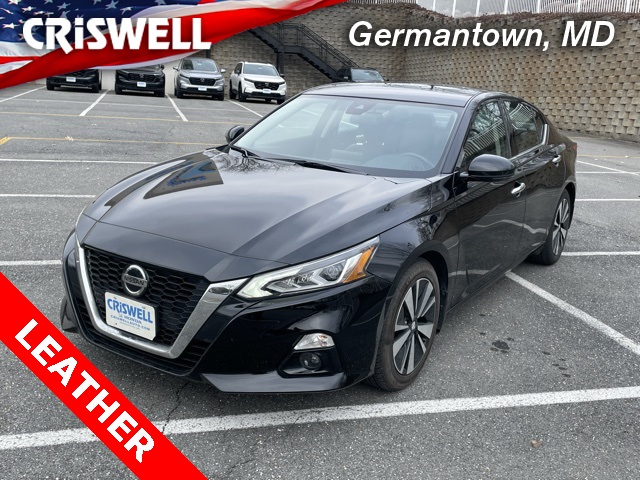 used 2022 Nissan Altima car, priced at $18,999