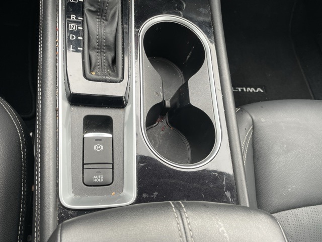 used 2022 Nissan Altima car, priced at $18,999