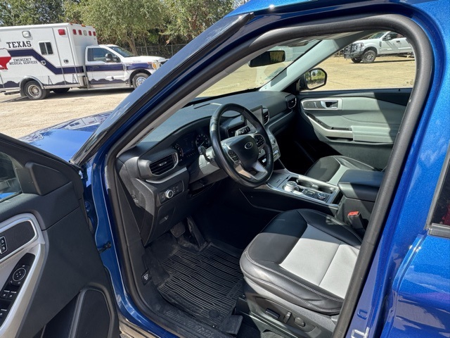 2022 Ford Explorer XLT photo 6