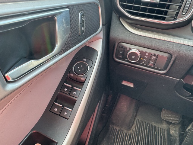 2022 Ford Explorer XLT photo 8