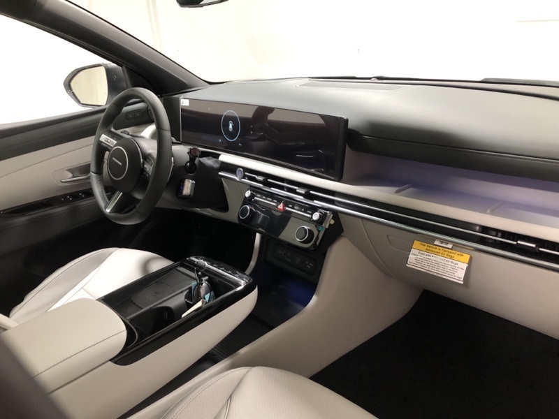 2026 Hyundai Tucson Limited photo 15