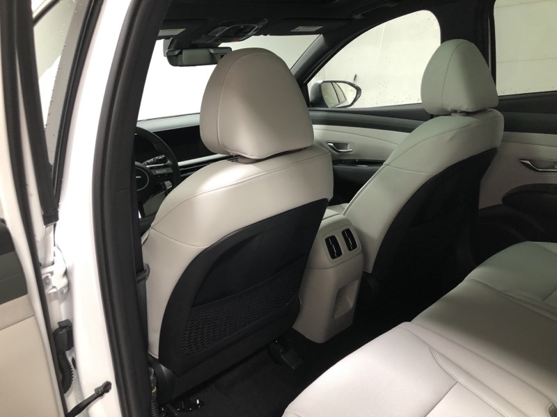 2026 Hyundai Tucson Limited photo 17