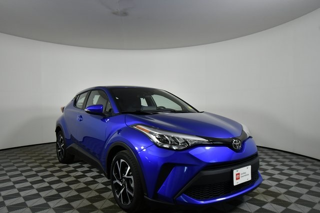 2022 Toyota C-HR XLE photo 7