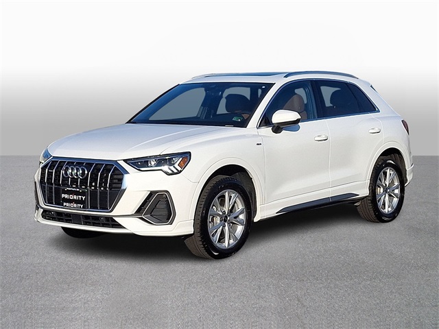 2025 Audi Q3 S Line Premium's photo