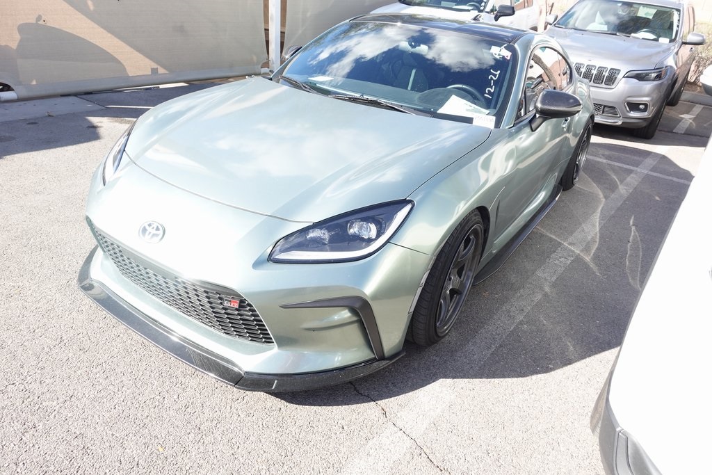 2023 Toyota GR86 Premium's photo