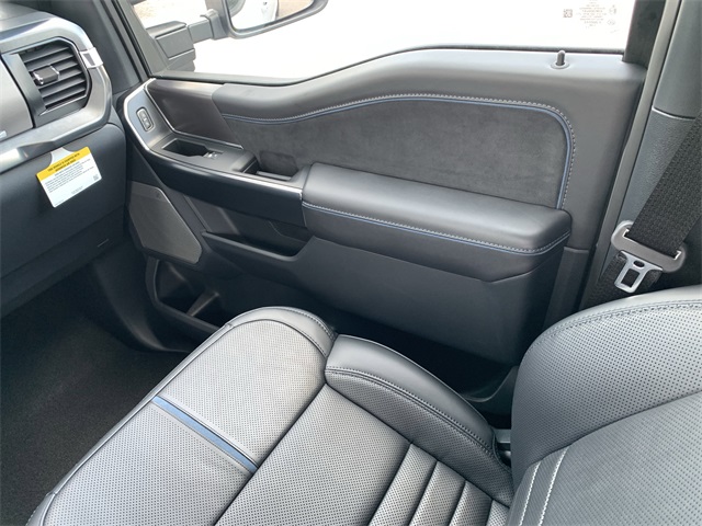 2025 Space White Metallic Ford F-150 Platinum 4X4 Truck