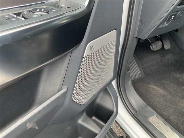 2025 Space White Metallic Ford F-150 Platinum 4X4 Truck