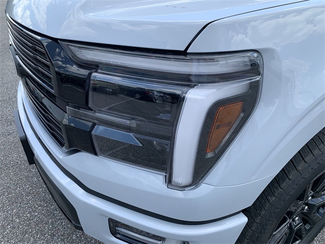 2025 Space White Metallic Ford F-150 Platinum 4X4 Truck