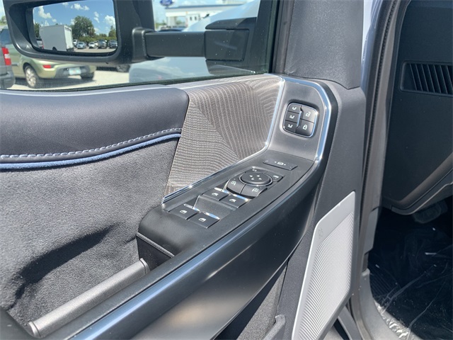 2025 Glacier Gray Metallic Tri-Coat Ford Super Duty F-250 SRW Platinum 4X4 Truck