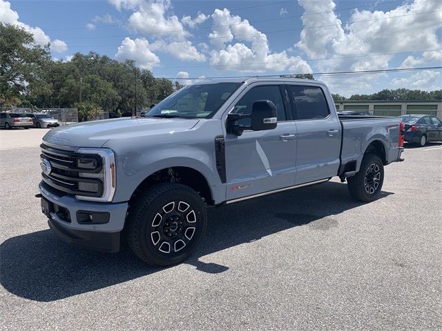 2025 Glacier Gray Metallic Tri-Coat Ford Super Duty F-250 SRW Platinum 4X4 Truck