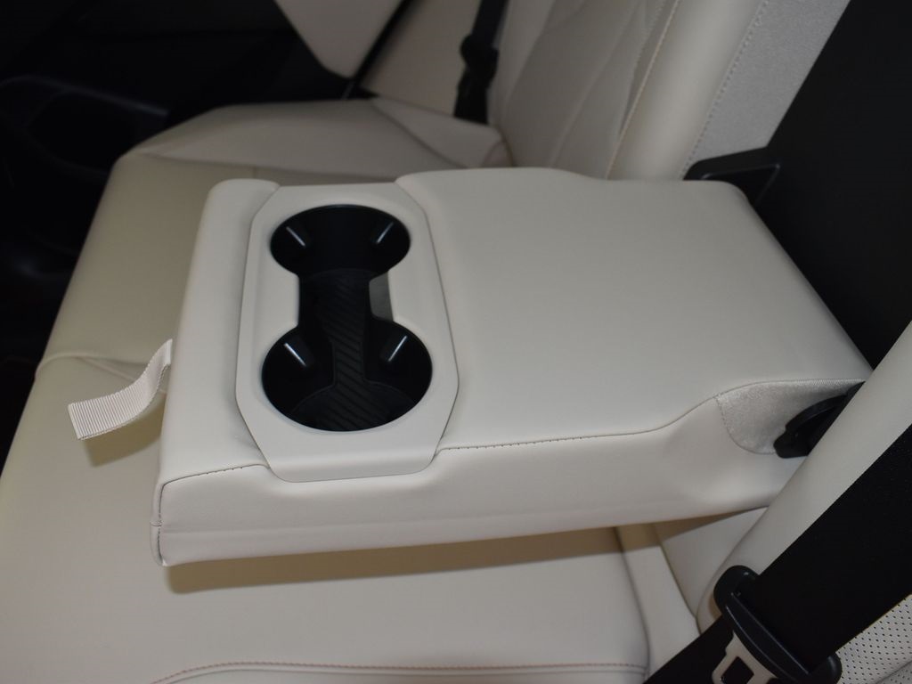 2025 Mineral White Metallic BMW X3 30 xDrive AWD SUV