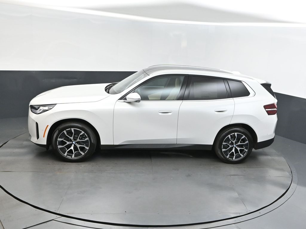 2025 Mineral White Metallic BMW X3 30 xDrive AWD SUV