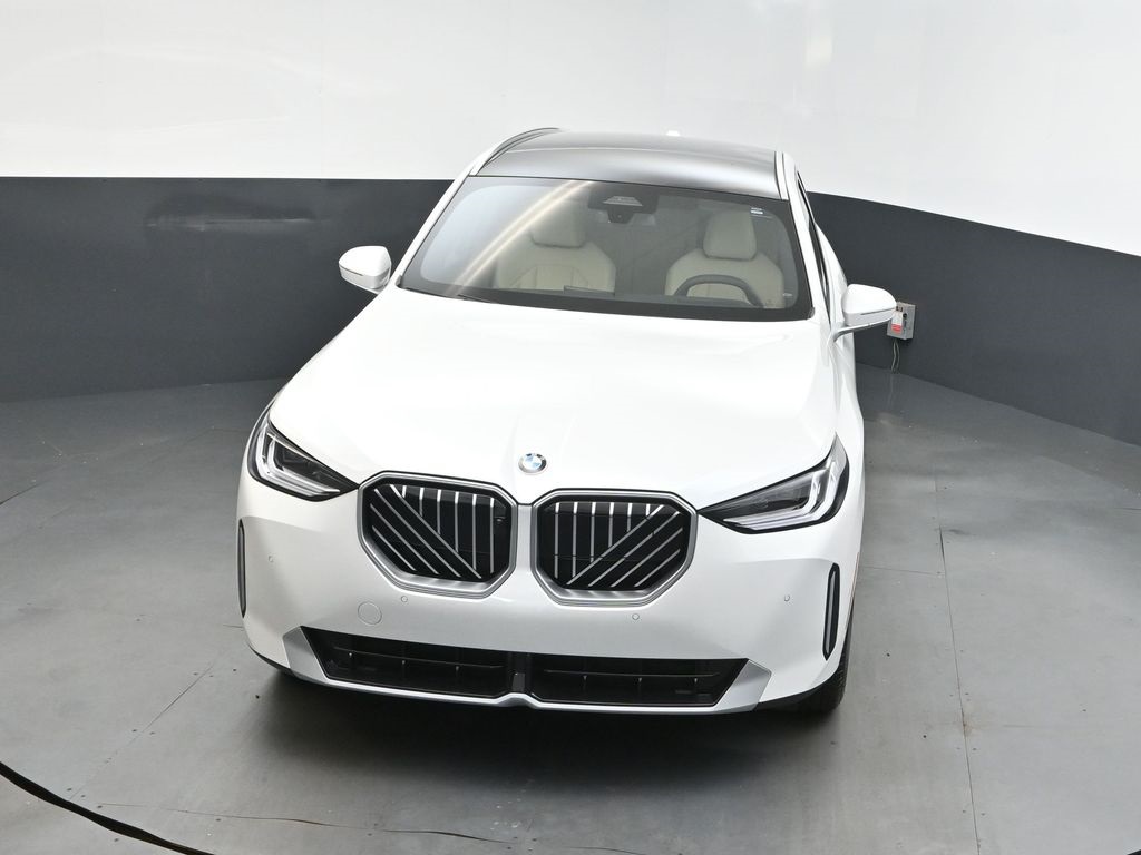 2025 Mineral White Metallic BMW X3 30 xDrive AWD SUV