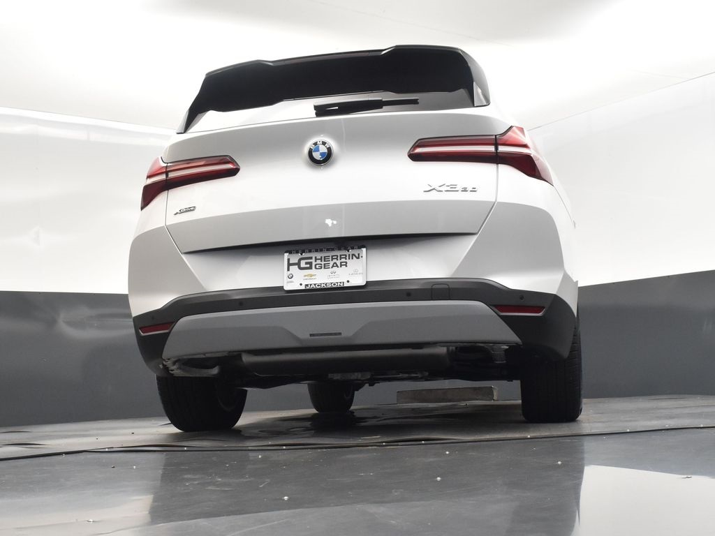 2025 Mineral White Metallic BMW X3 30 xDrive AWD SUV