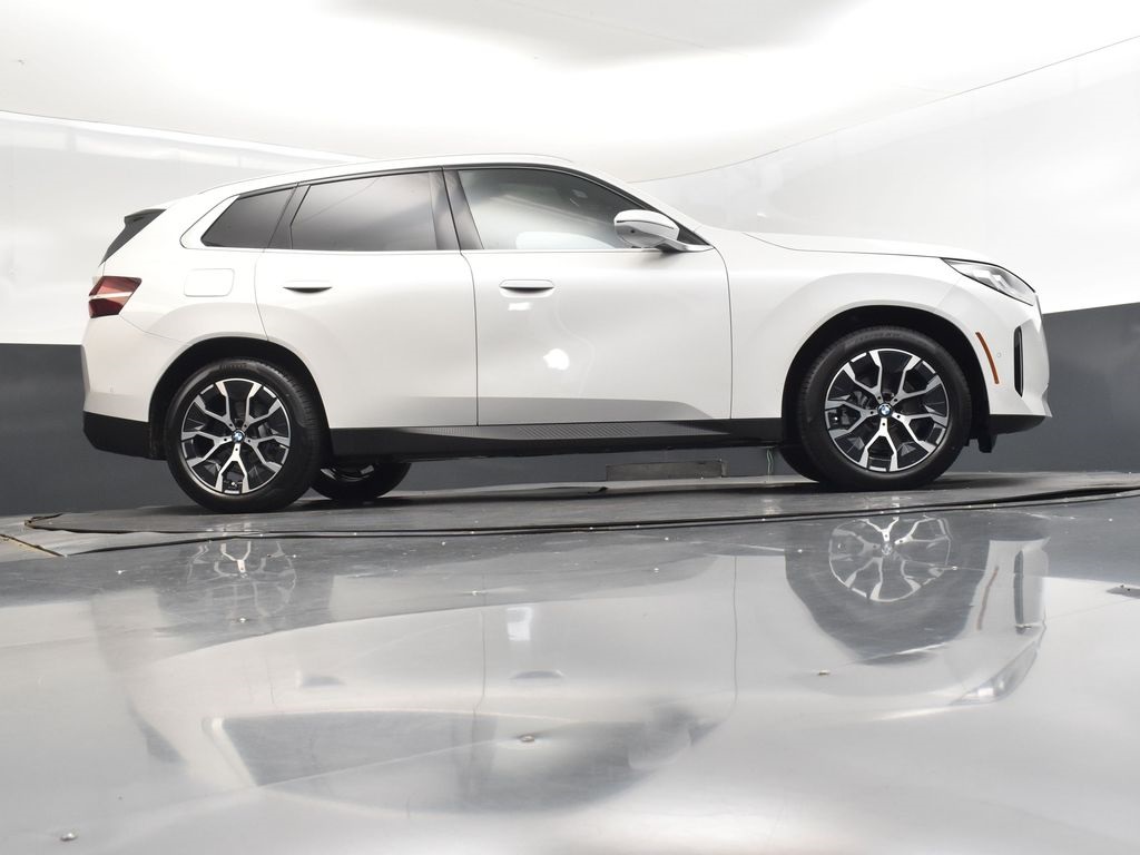 2025 Mineral White Metallic BMW X3 30 xDrive AWD SUV