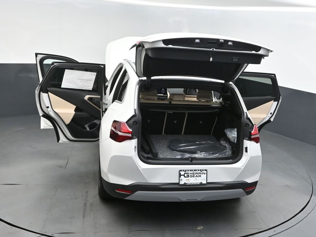 2025 Mineral White Metallic BMW X3 30 xDrive AWD SUV