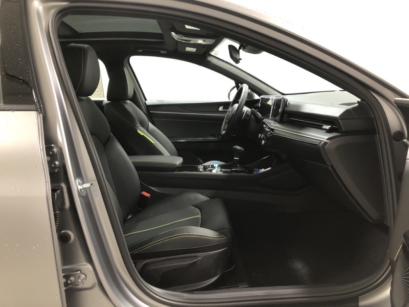 2026 Kia K5 GT photo 12