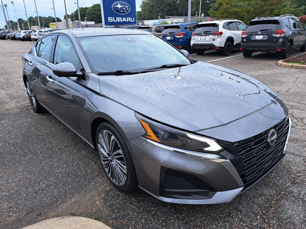2023 Nissan Altima 2.5 SL Sedan 4 Dr. FWD 8