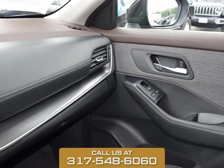 2023 Super Black Nissan Rogue SV FWD SUV