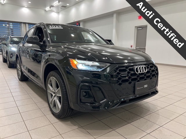 2025 Audi Q5 Premium's photo