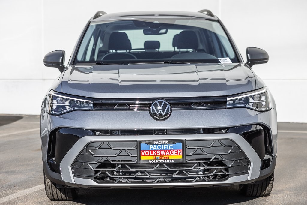 2026 Volkswagen Taos S's photo