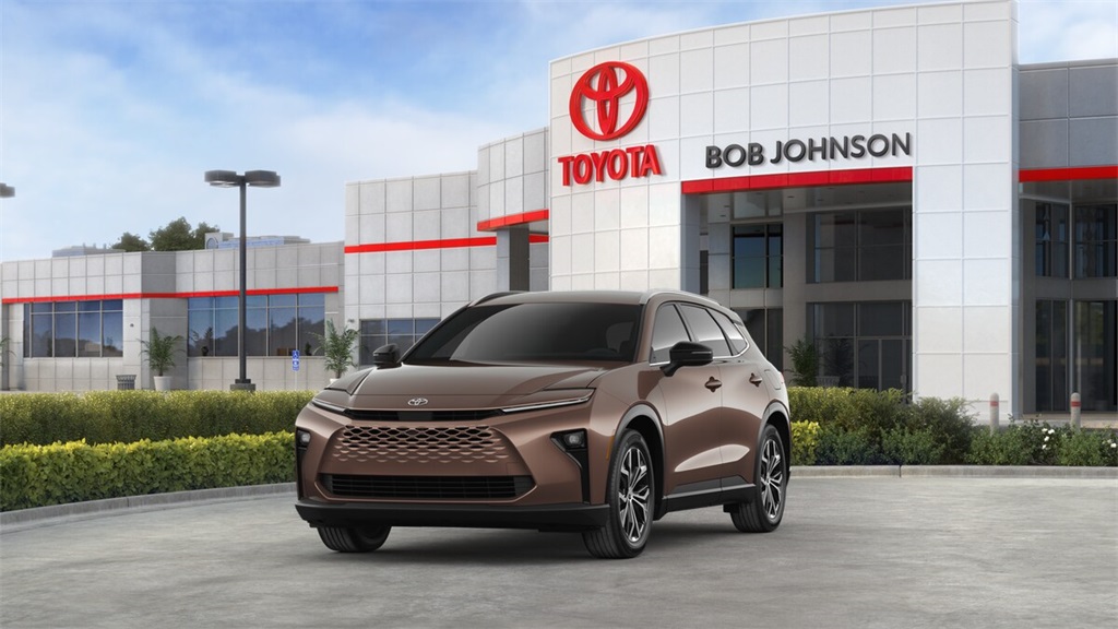 2025 Toyota Crown Signia XLE's photo