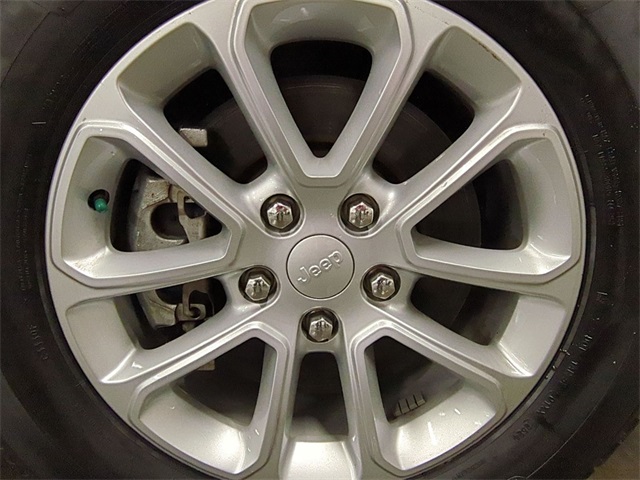 used 2021 Jeep Grand Cherokee car, priced at $21,511