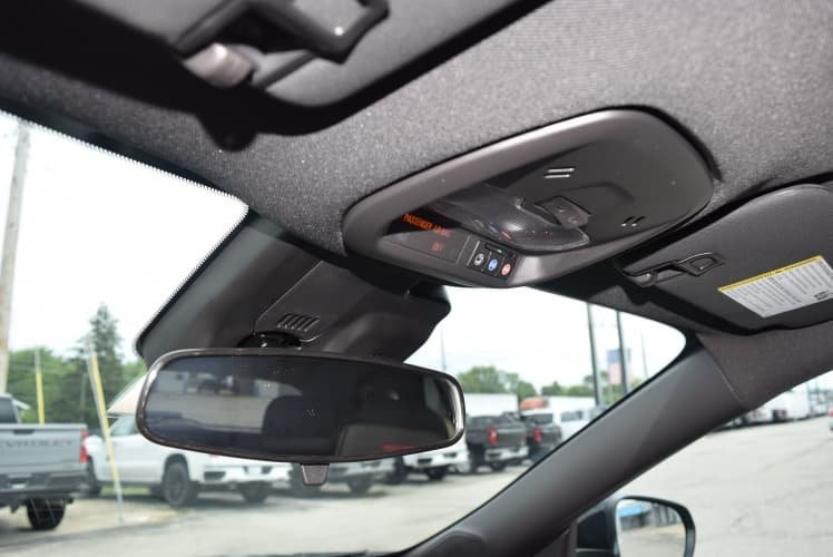 2025 Black Metallic Chevrolet Trax 2RS FWD SUV