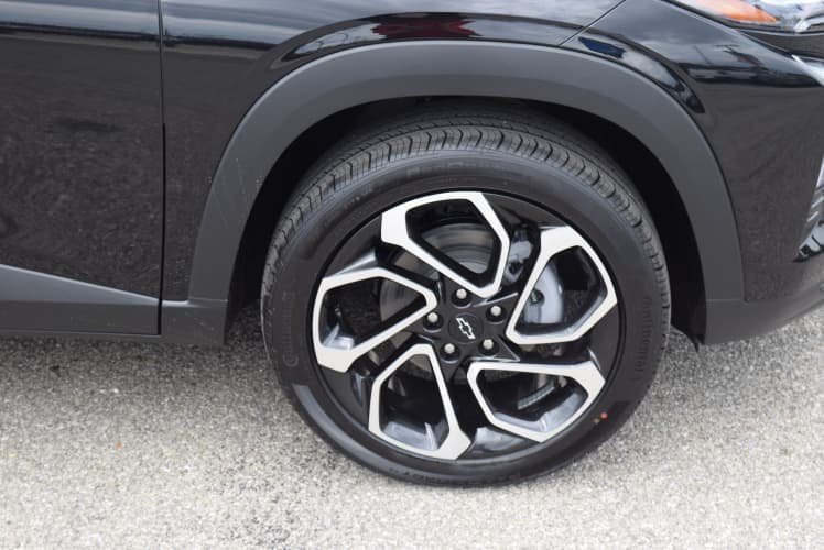 2025 Black Metallic Chevrolet Trax 2RS FWD SUV