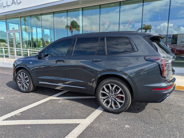 2023 Cadillac XT6 Sport photo 6