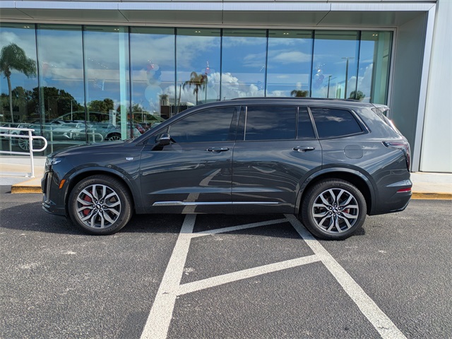 2023 Cadillac XT6 Sport photo 7