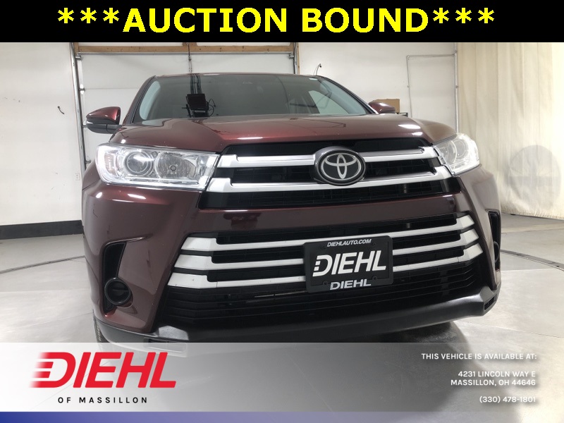 Used 2019 Toyota Highlander LE with VIN 5TDZARFH1KS061332 for sale in Massillon, OH