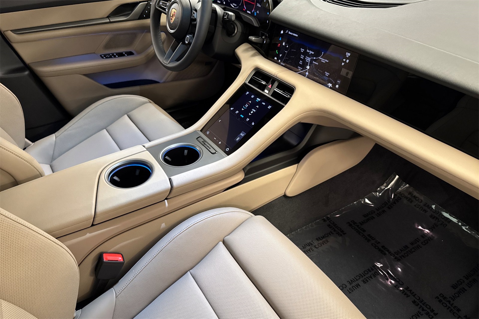 2025 Porsche Taycan 4 photo 16
