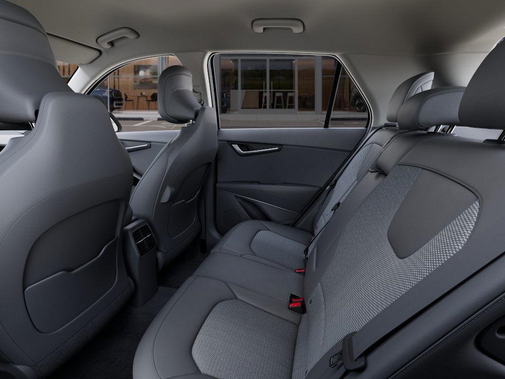 2025 Kia Niro EX - Photo 18