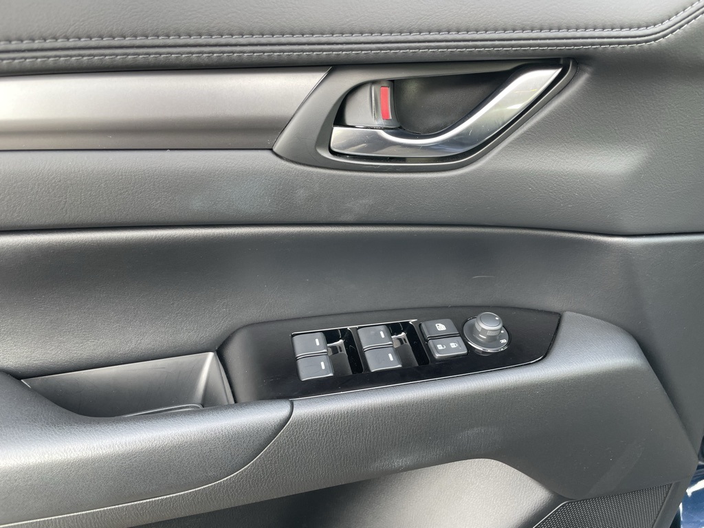 2023 Mazda CX-5 2.5 Select photo 5