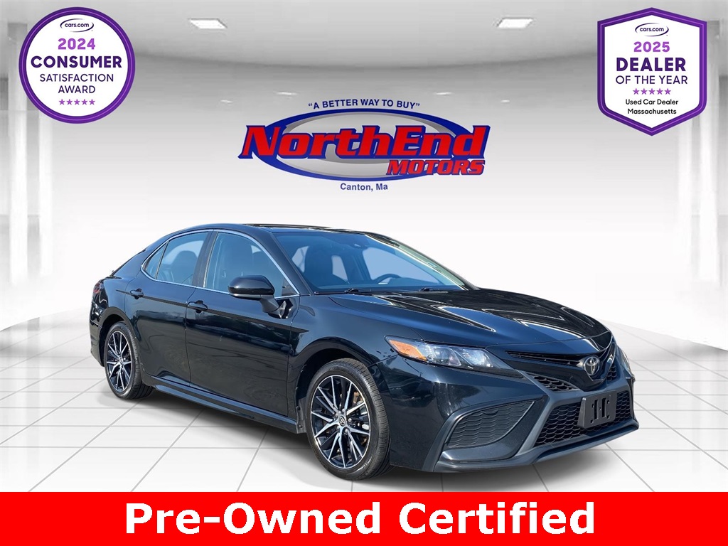 2021 Midnight Black Metallic Toyota Camry SE Sedan