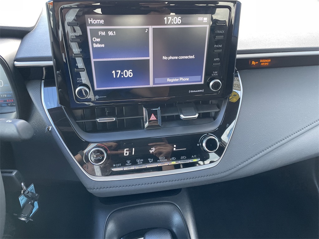 2022 Toyota Corolla SE photo 18
