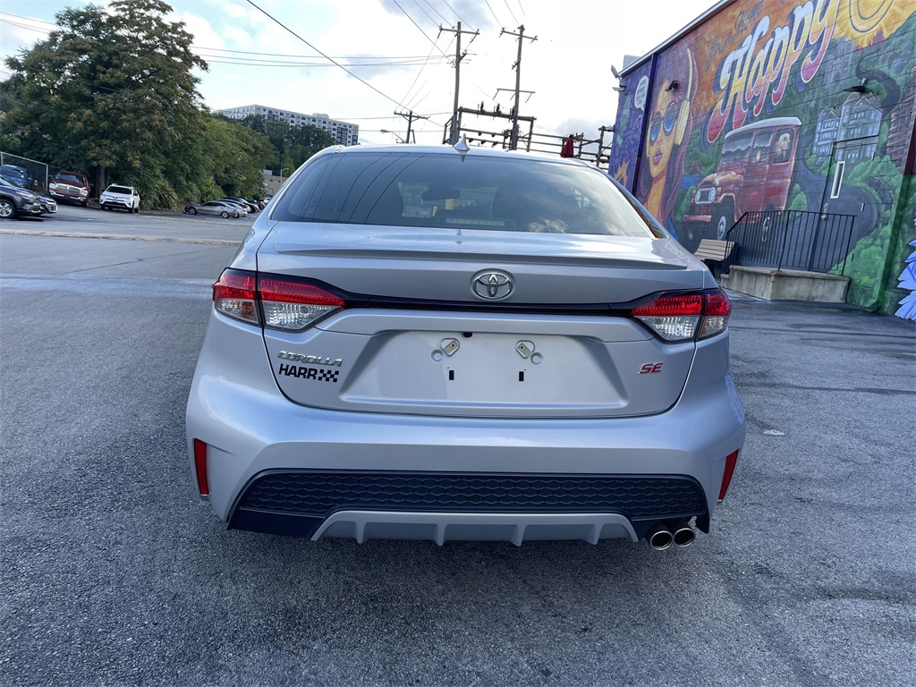 2022 Toyota Corolla SE photo 4