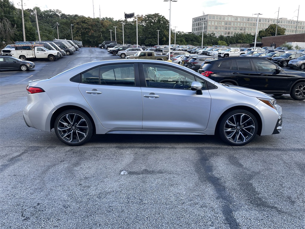 2022 Toyota Corolla SE photo 7