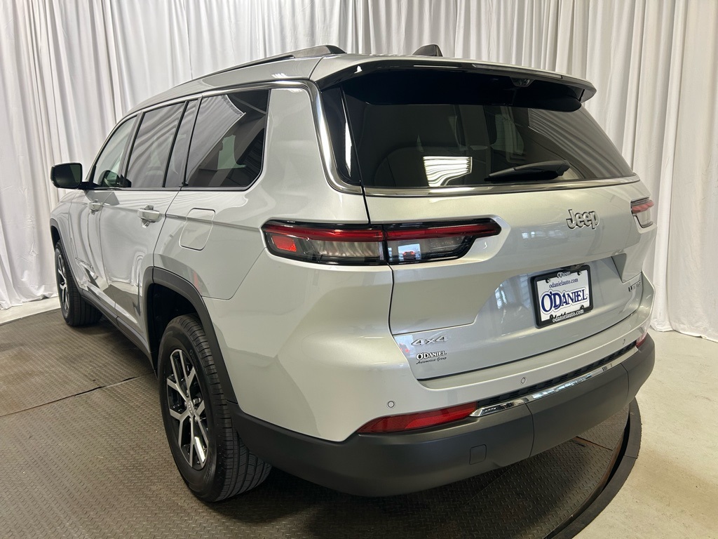 used 2024 Jeep Grand Cherokee L car, priced at $33,998