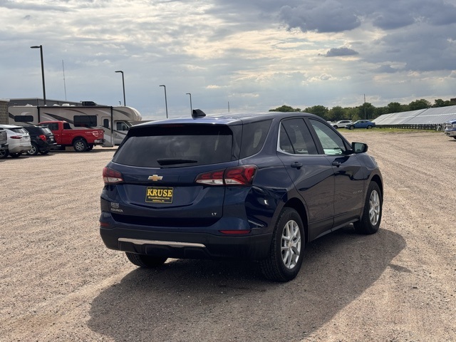 2022 Chevrolet Equinox FWD LT