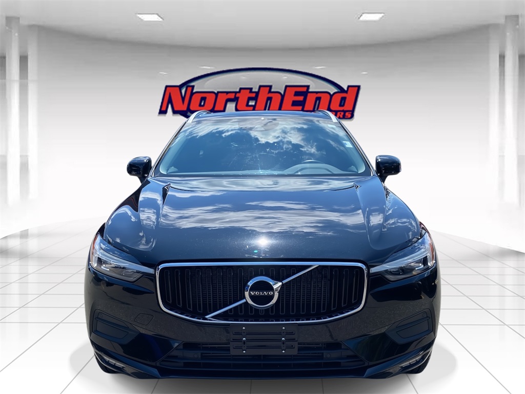 2021 Black Volvo XC60 T5 Momentum AWD SUV