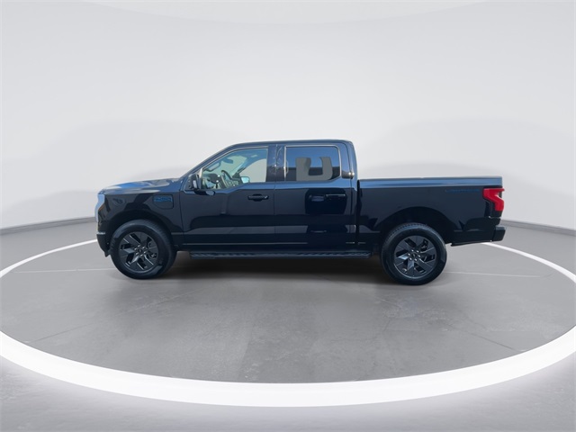 2025 Ford F-150 Lightning photo 3