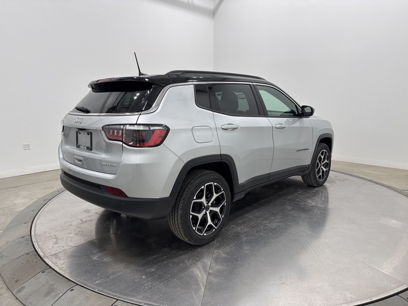 2026 Jeep Compass Limited photo 4