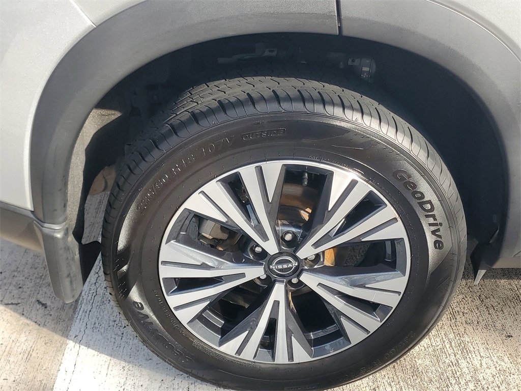 used 2022 Nissan Rogue car, priced at $18,495