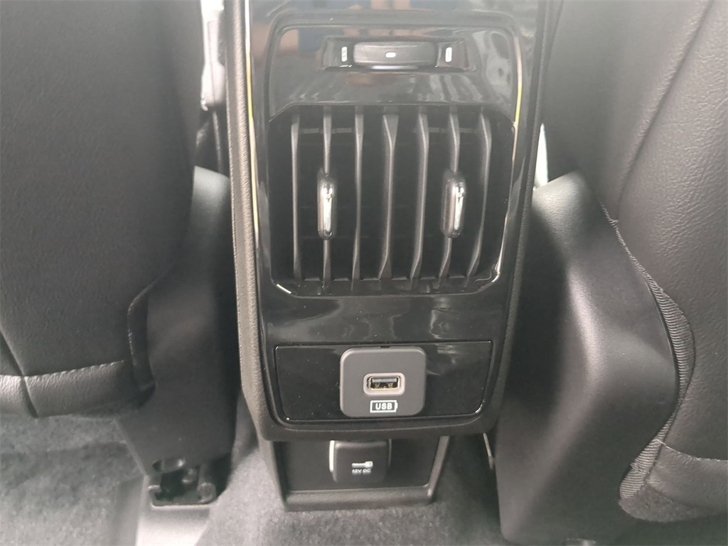 2025 Jeep Compass Limited photo 11