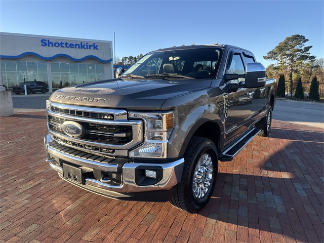 2022 Ford F-250 Super Duty Lariat's photo